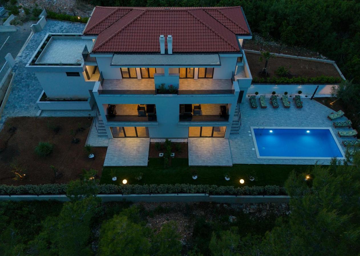 Apartments Paola & Karla With Pool Krk Town Exterior photo